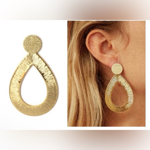 IRIS Earrings EMMA & CHLOE Gold Post Drop - Picture 1 of 6